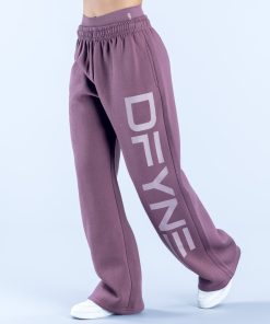 Signature Wide Leg Jogger