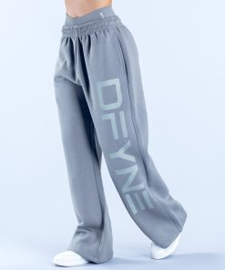 Signature Wide Leg Jogger