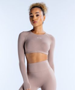 Dynamic Long Sleeve Crop Top