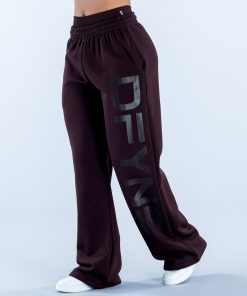 Signature Wide Leg Jogger